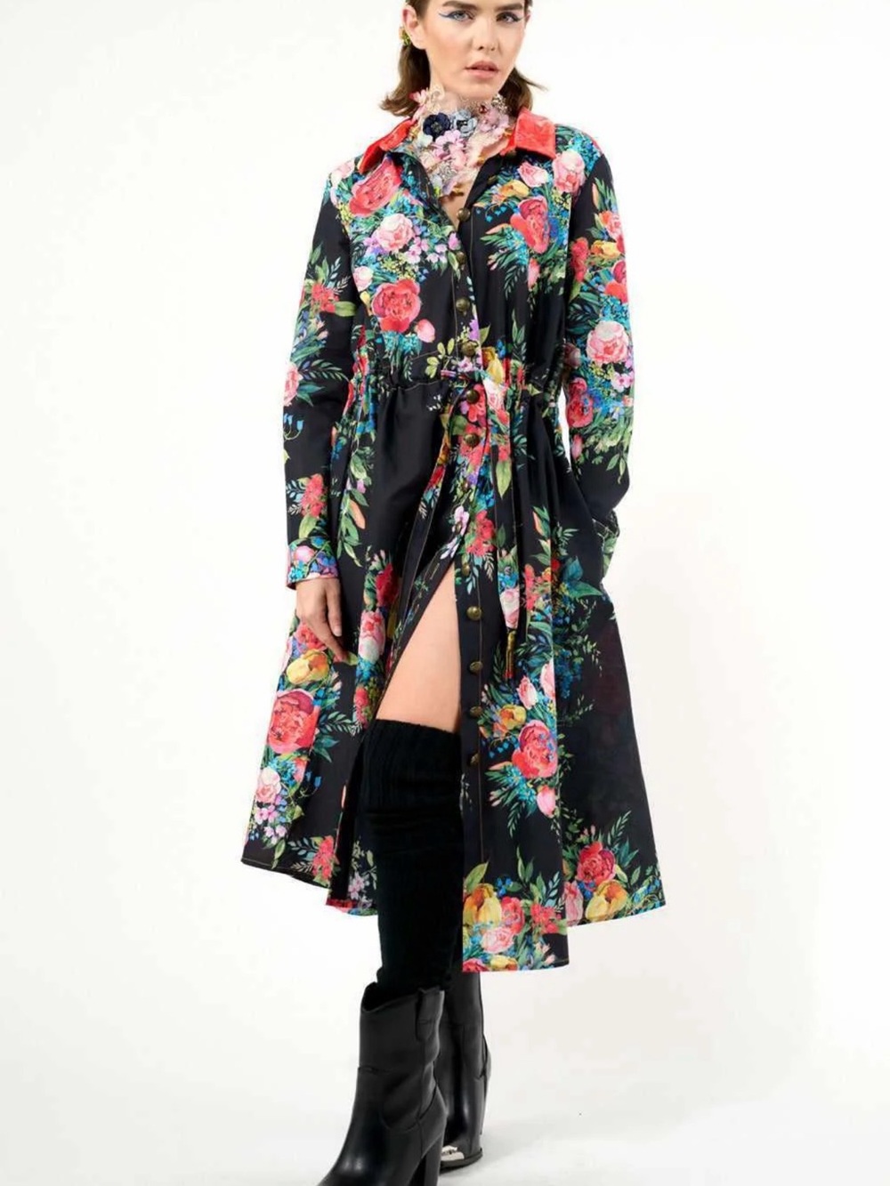 Aratta Silent Journey Zinnia Velvet Collar Floral Dress